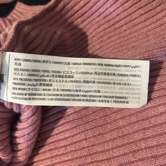 Abercrombie & Fitch Pink Sweater | Size M - Picture 7 of 7